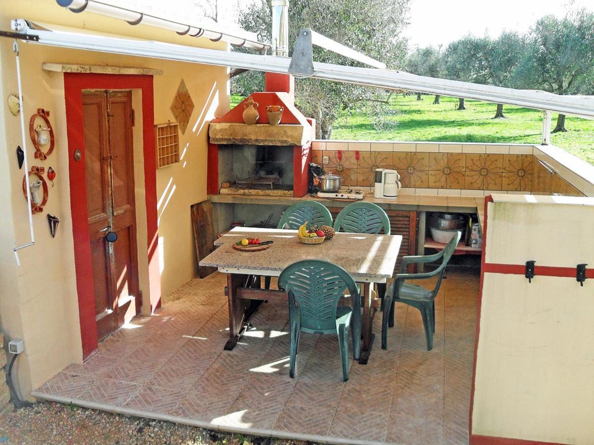 Отель Camping Terreno-Ro-Bi-Li Кутрофьяно Экстерьер фото